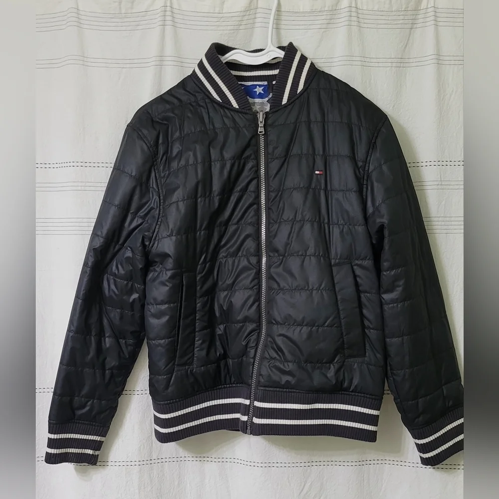 Tommy Hilfiger lightly insulated reversible bomber jacket Youth Size Large 16/18